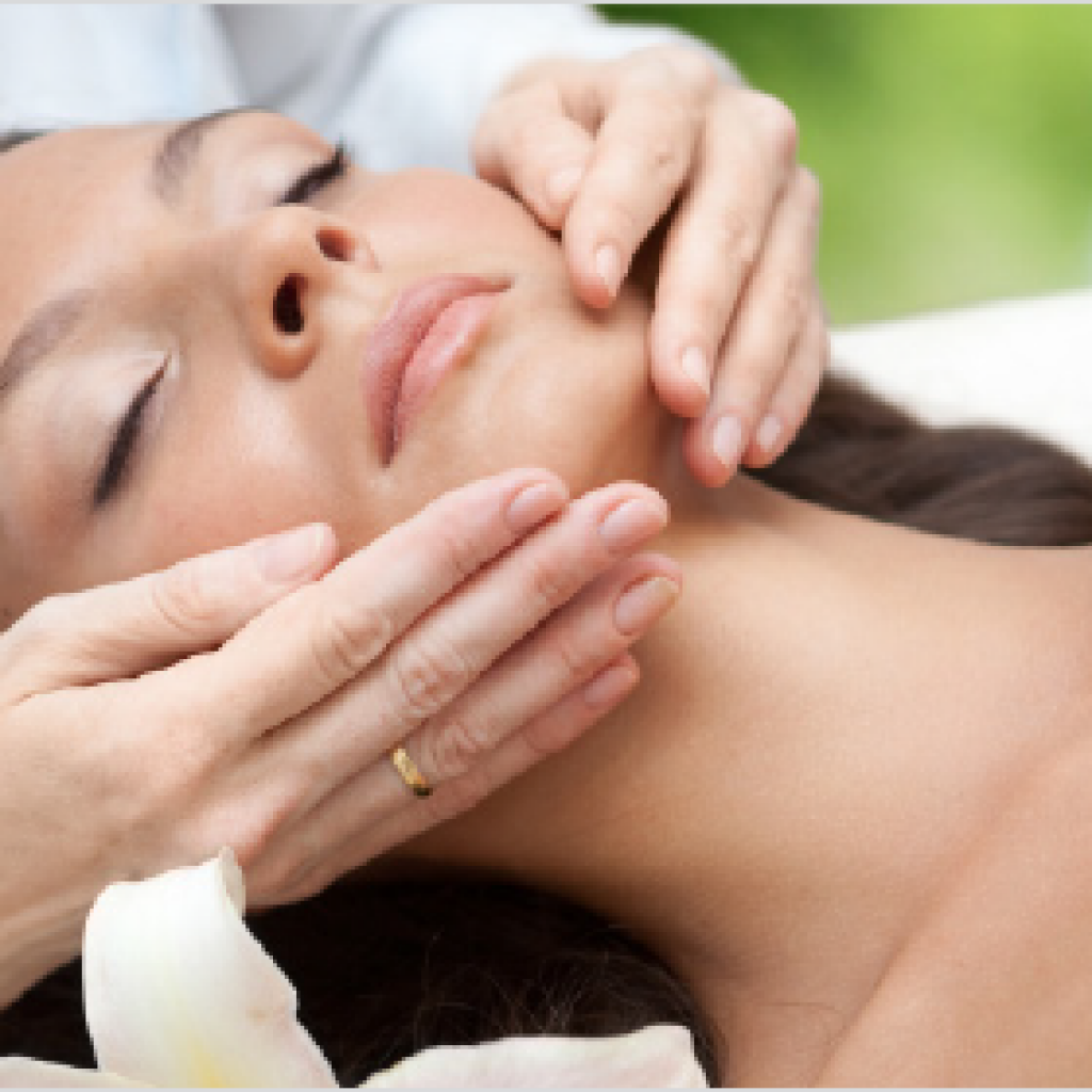DrRozKamani-ProfessionalSkinTreatment